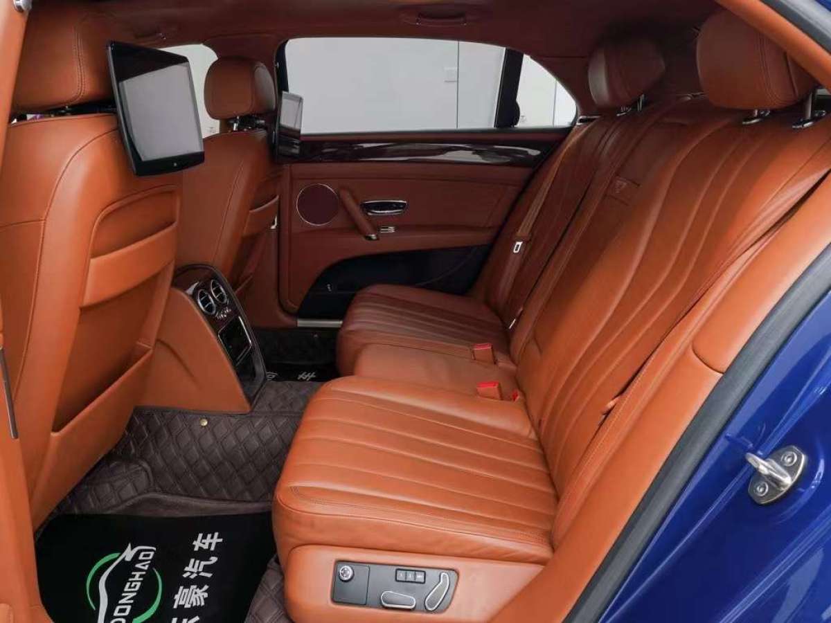 2015年6月宾利 飞驰  2015款 4.0T V8 标准版