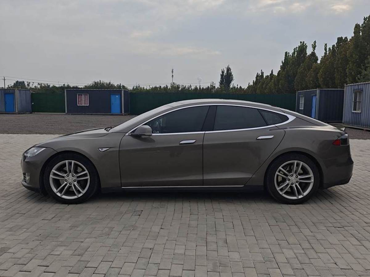 特斯拉 Model S  2016款 Model S 90D圖片