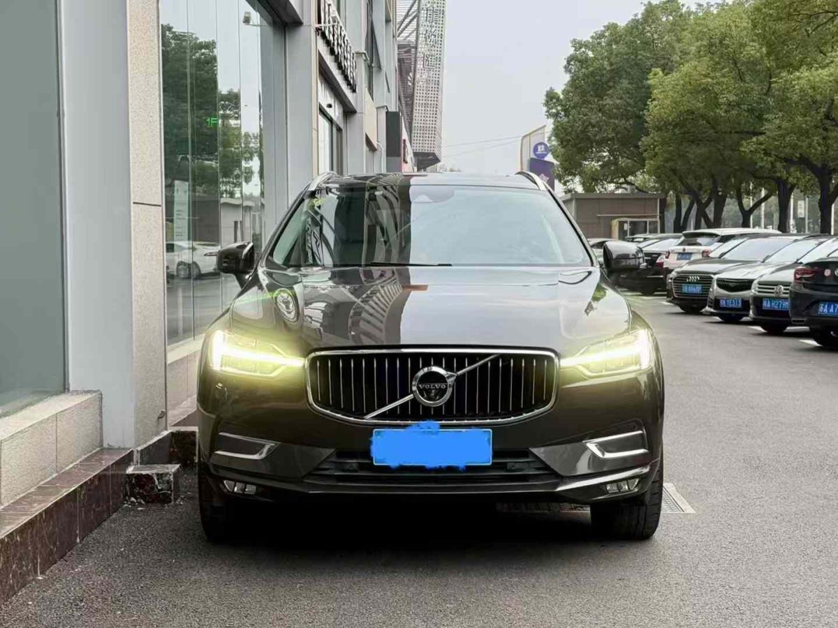 沃爾沃 XC60  2018款 T5 四驅(qū)智雅豪華版圖片