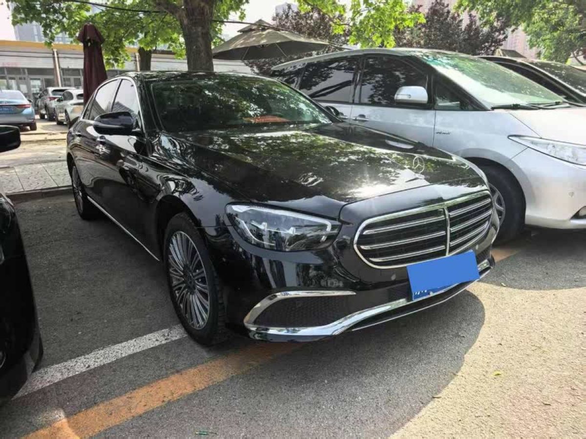 奔馳 奔馳E級(jí)  2022款 改款 E 300 L 豪華型圖片