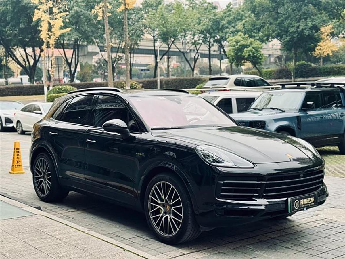 保時(shí)捷 Cayenne新能源  2023款 Cayenne E-Hybrid 2.0T 鉑金版圖片