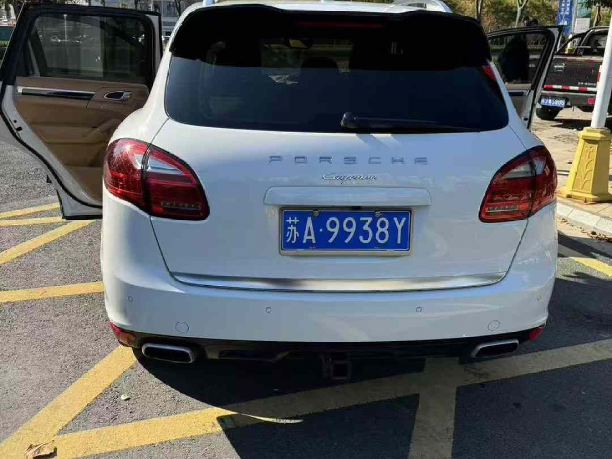 保時(shí)捷 Cayenne  2013款 Cayenne 3.0T 柴油版圖片