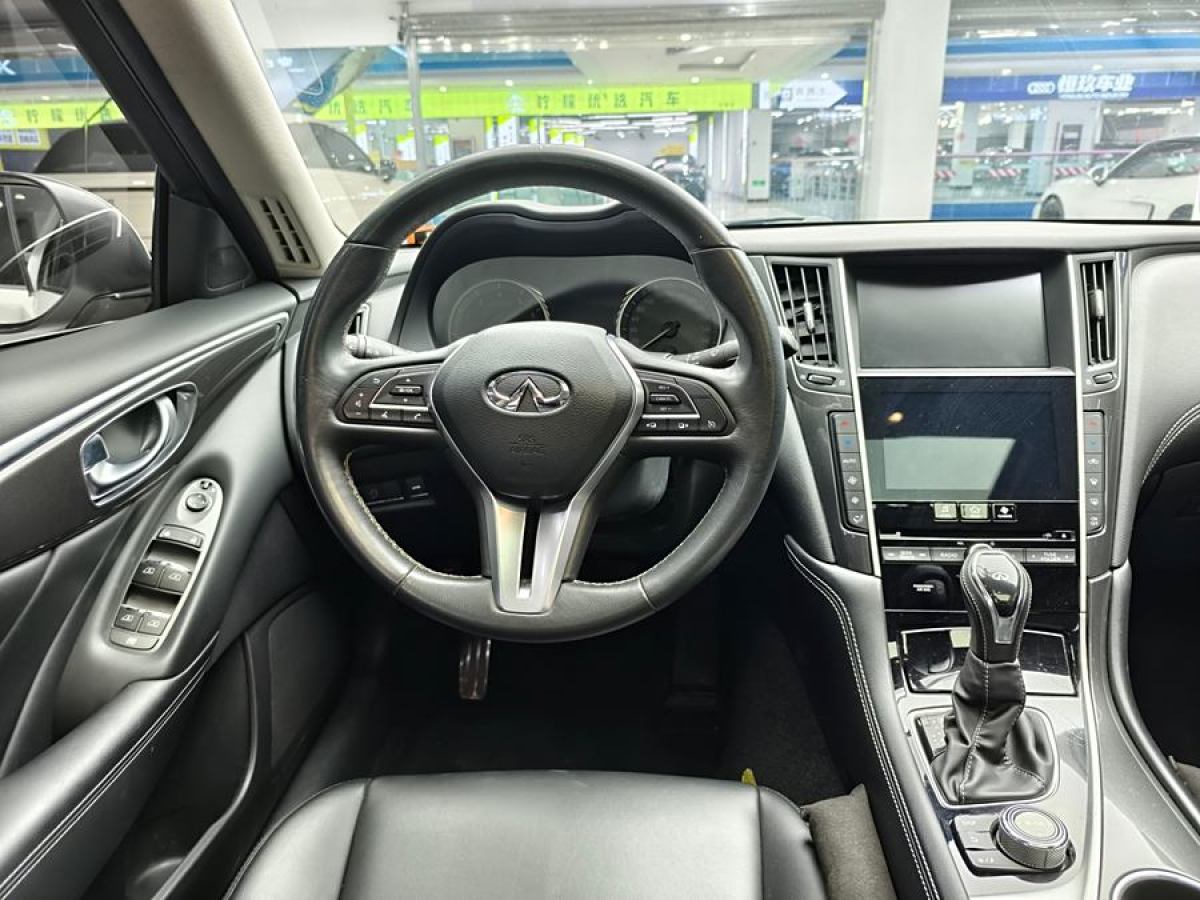 英菲尼迪 Q50L  2018款  2.0T 舒適版 國(guó)VI圖片