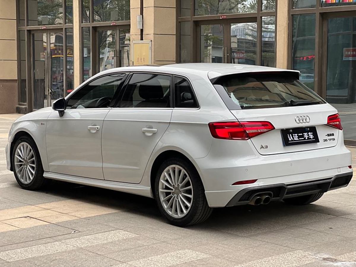 奧迪 奧迪A3  2017款 Sportback 35 TFSI 時(shí)尚型圖片