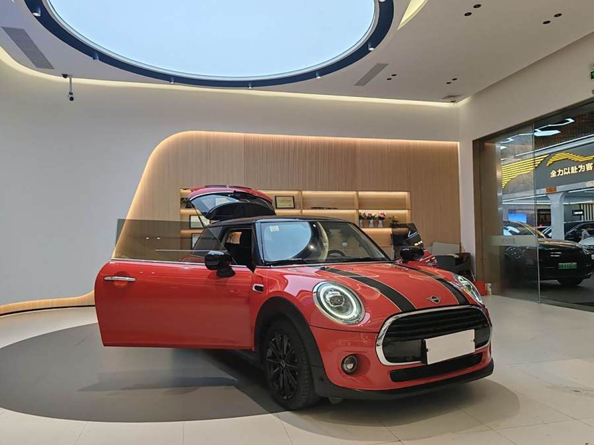 MINI MINI  2021款 1.5T COOPER 藝術(shù)家圖片