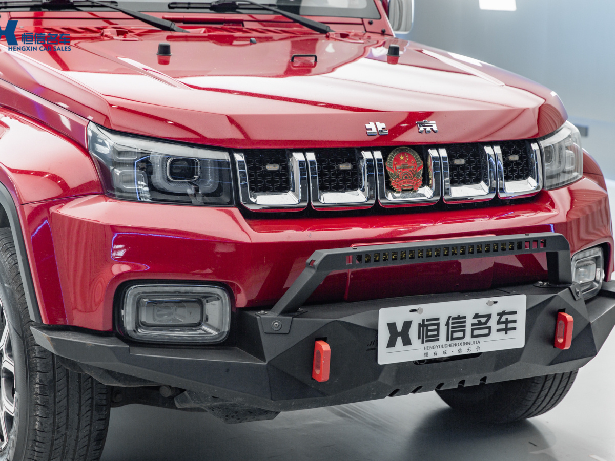 北京 BJ40  2020款 2.0T 自動四驅城市獵人版至尊型圖片