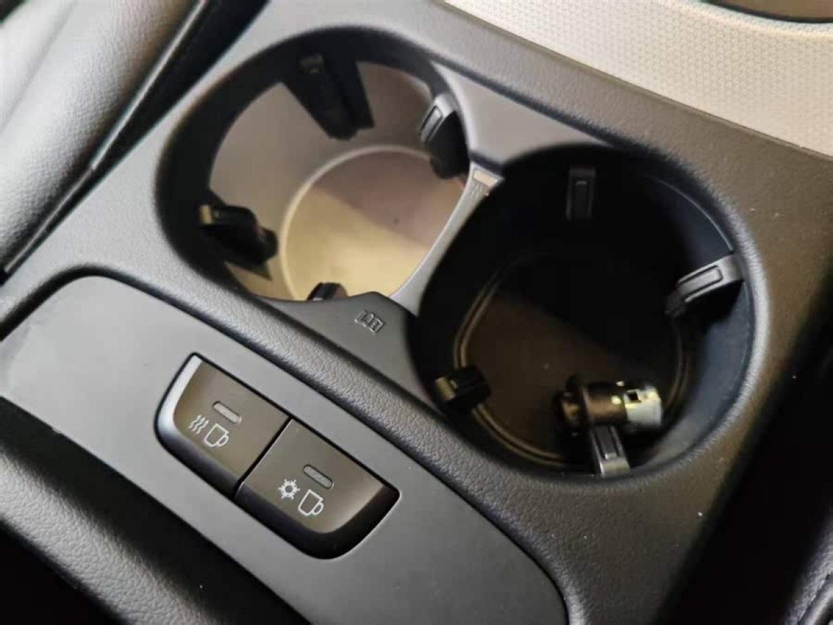 奧迪 奧迪Q5  2013款 45 TFSI quattro 運(yùn)動(dòng)型圖片