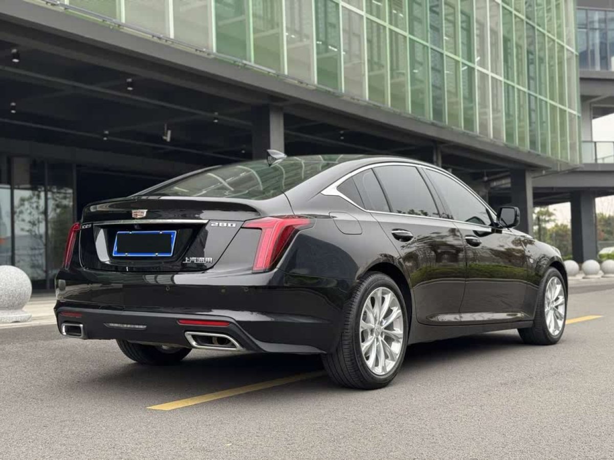 凱迪拉克 CT5  2023款 28T 豪華型（標(biāo)準(zhǔn)版）圖片