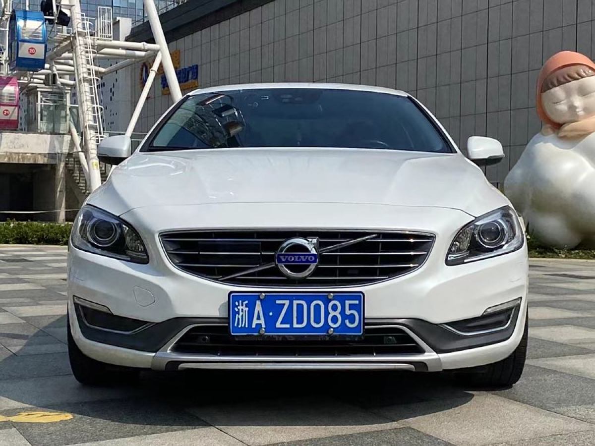 2015年11月沃爾沃 S60  2016款 S60L 2.0T T5 智越版