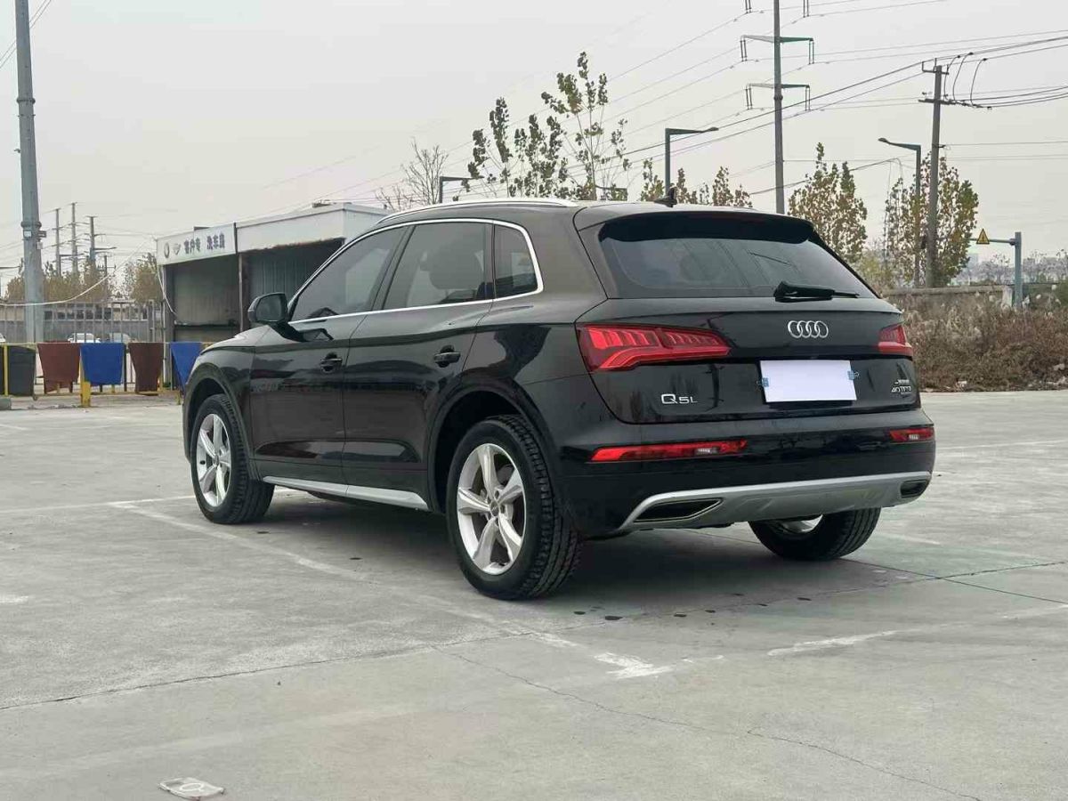 奧迪 奧迪Q3  2019款  35 TFSI 時尚動感型圖片