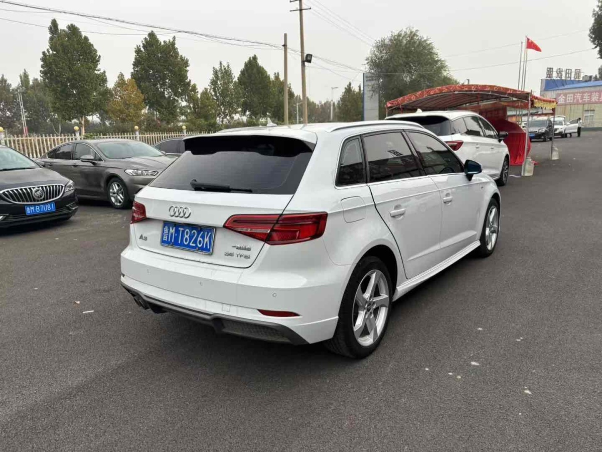 奧迪 奧迪A3  2016款 Sportback 35 TFSI 領(lǐng)英型圖片