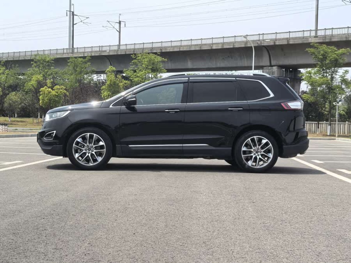 福特 銳界  2016款 EcoBoost 330 V6四驅(qū)旗艦型 7座圖片