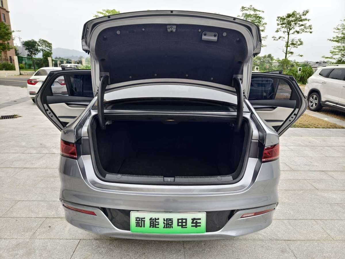 2021年6月比亚迪 秦PLUS  2021款 EV 600KM 旗舰型