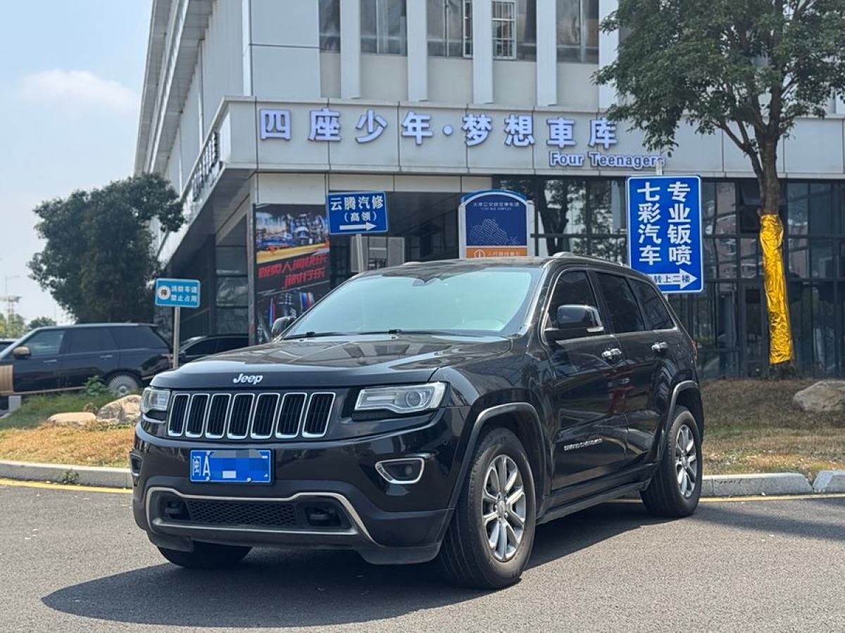 2014年3月Jeep 大切諾基  2014款 3.0L 舒享導(dǎo)航版