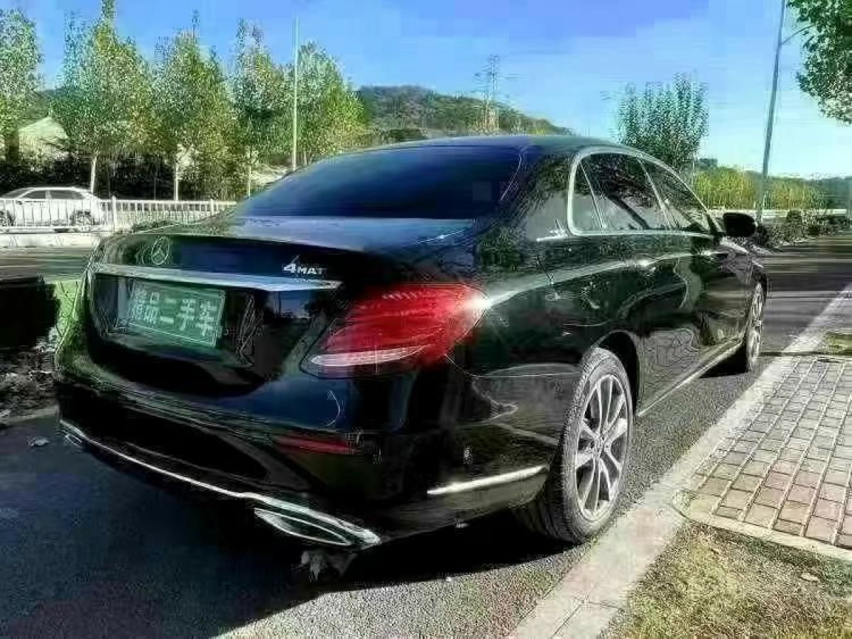 奔馳 奔馳A級  2019款  A 220 L 4MATIC 運動轎車圖片