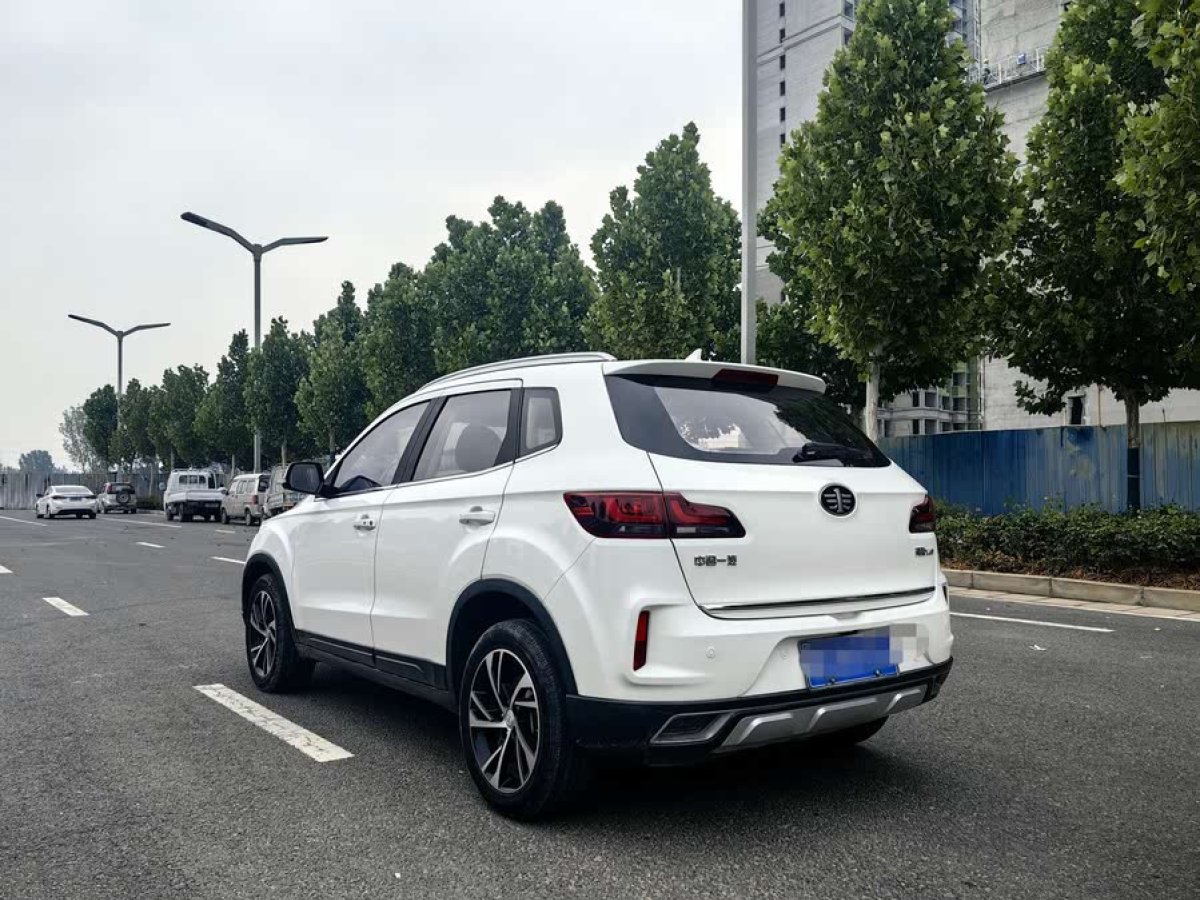 奔騰 X40  2019款  1.6L 自動(dòng)豪華型 國(guó)VI圖片