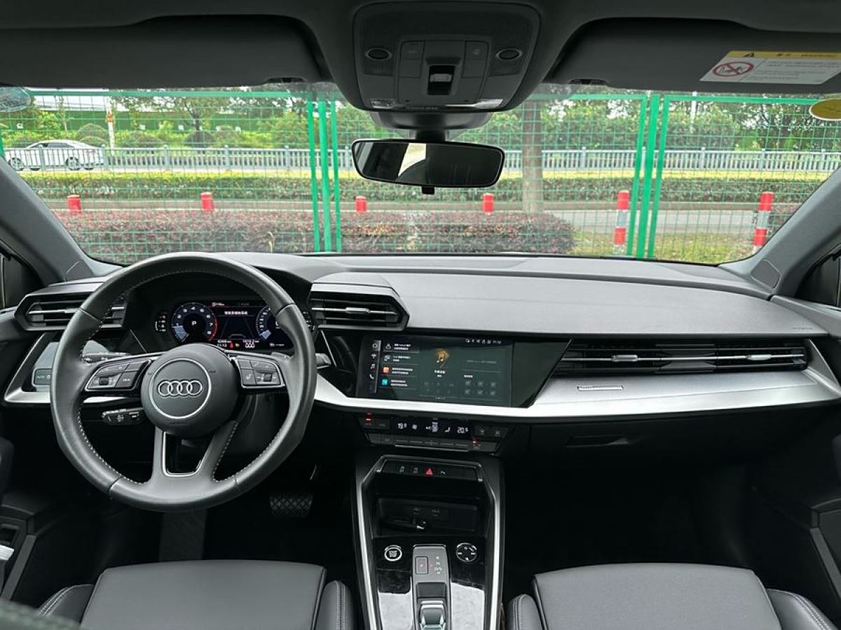 2023年2月奧迪 奧迪A3  2023款 改款 Sportback 35 TFSI 時(shí)尚運(yùn)動(dòng)型