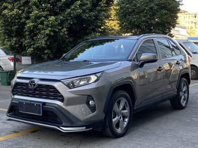 2022年9月 豐田 RAV4榮放 2.0L CVT兩驅(qū)風(fēng)尚版圖片