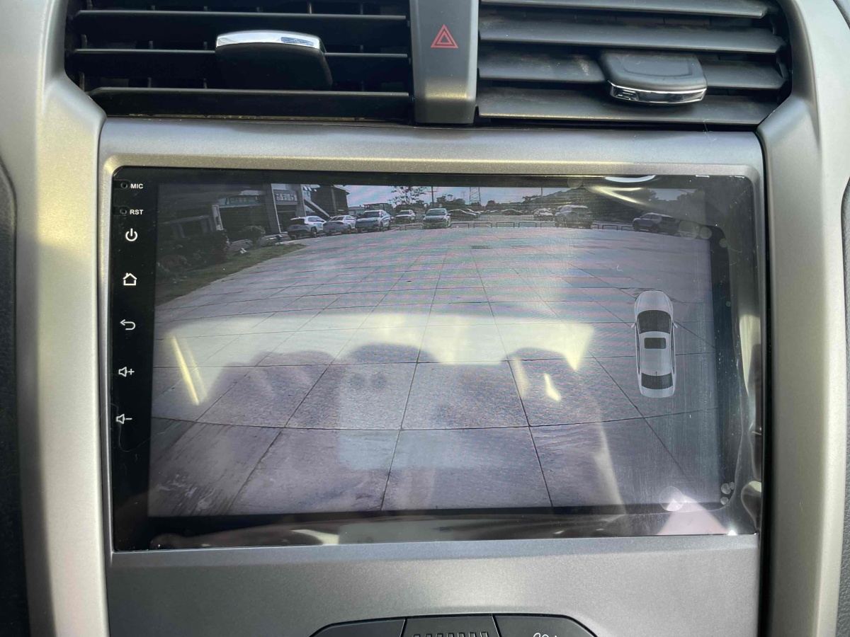 2016年6月福特 蒙迪歐  2013款 2.0L GTDi200時尚型