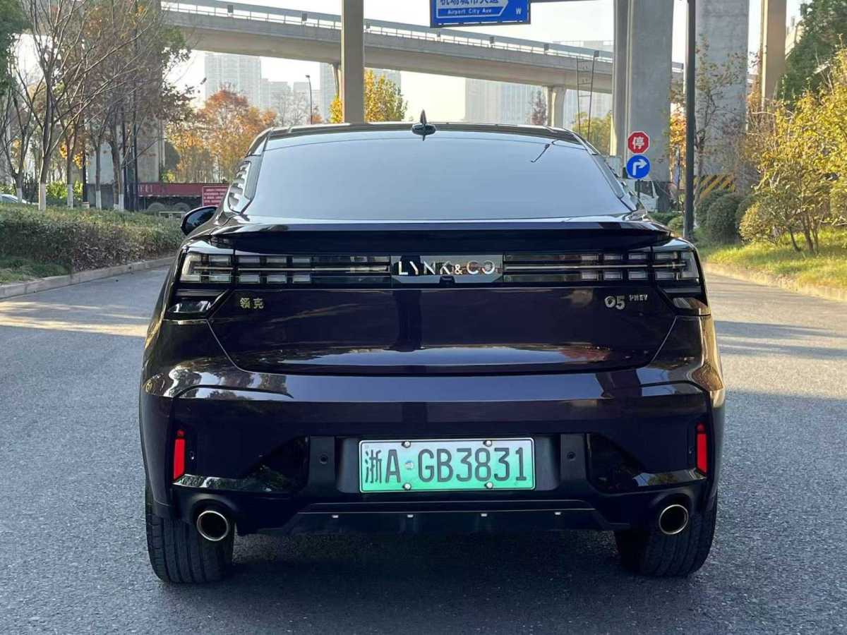 領(lǐng)克 領(lǐng)克05新能源  2021款 1.5TD PHEV HALO圖片