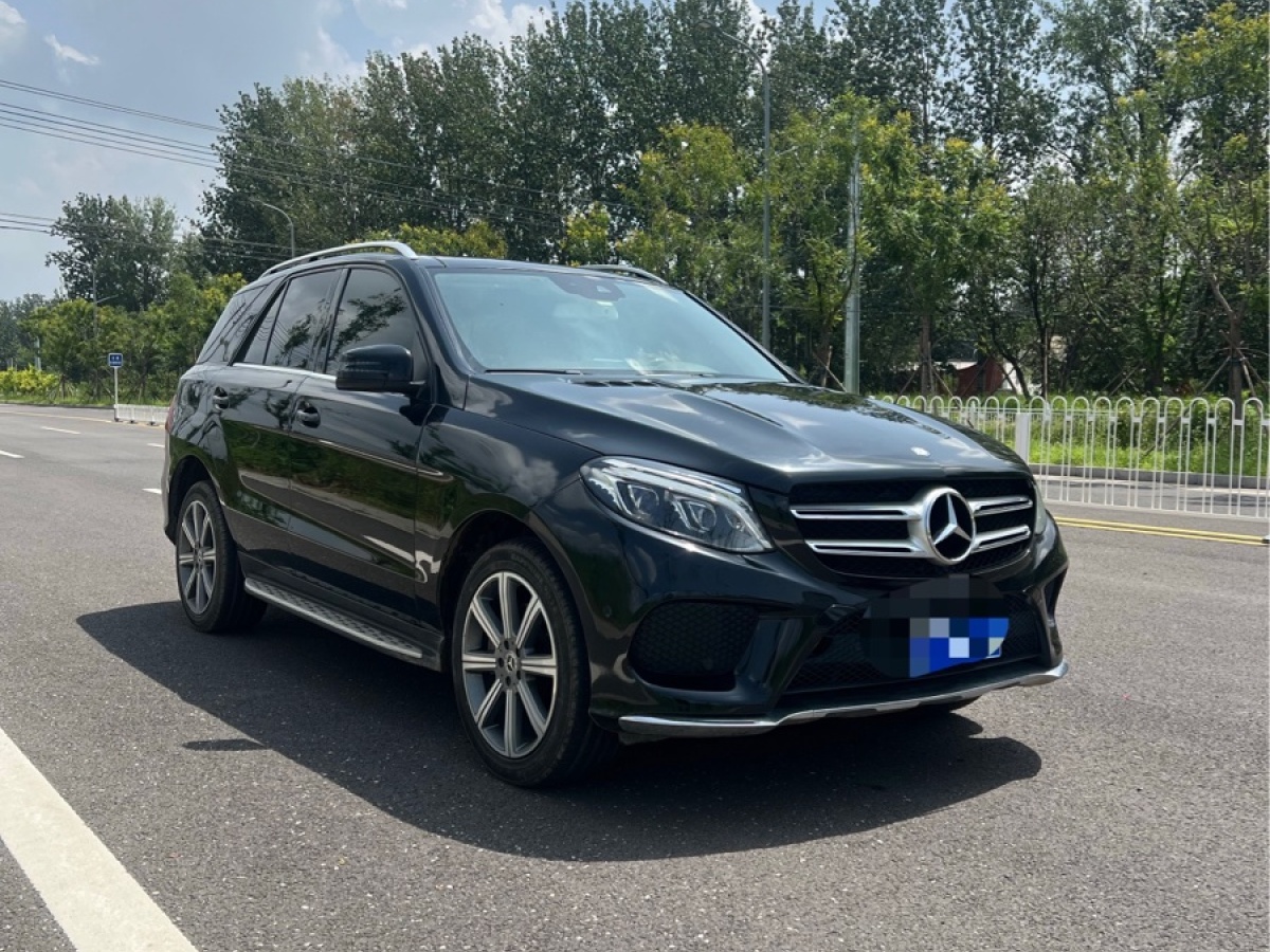 奔馳 奔馳GLE  2016款 GLE 320 4MATIC 豪華型圖片