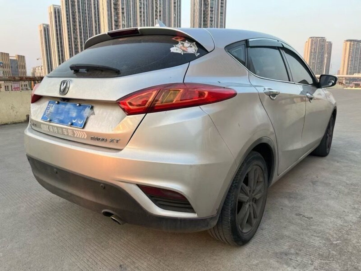 長(zhǎng)安 逸動(dòng)XT  2016款 1.6L 自動(dòng)俊酷型圖片