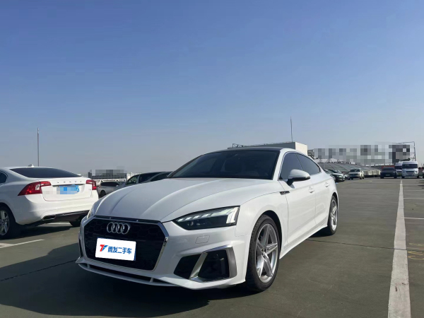 奥迪 奥迪A5  2023款 Sportback 40 TFSI 时尚动感型