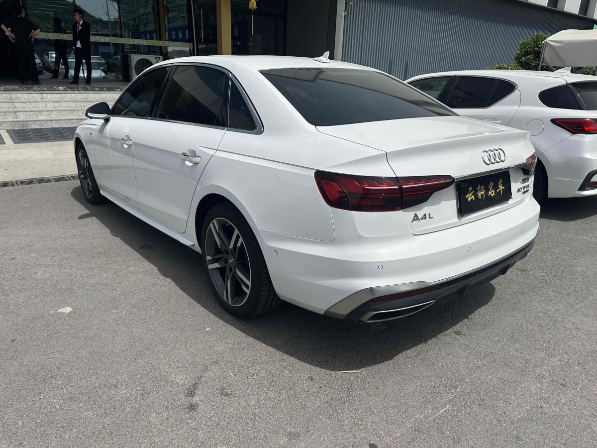 奧迪 奧迪A4L  2020款 40 TFSI 豪華動感型圖片