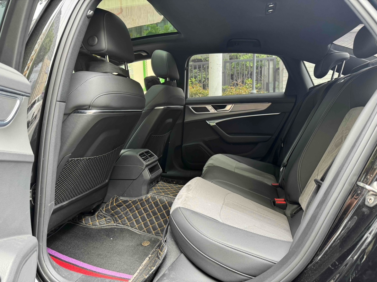 奧迪 奧迪A6L  2023款 40 TFSI 豪華動(dòng)感型圖片