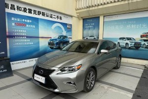 ES 雷克薩斯 300h 舒適版