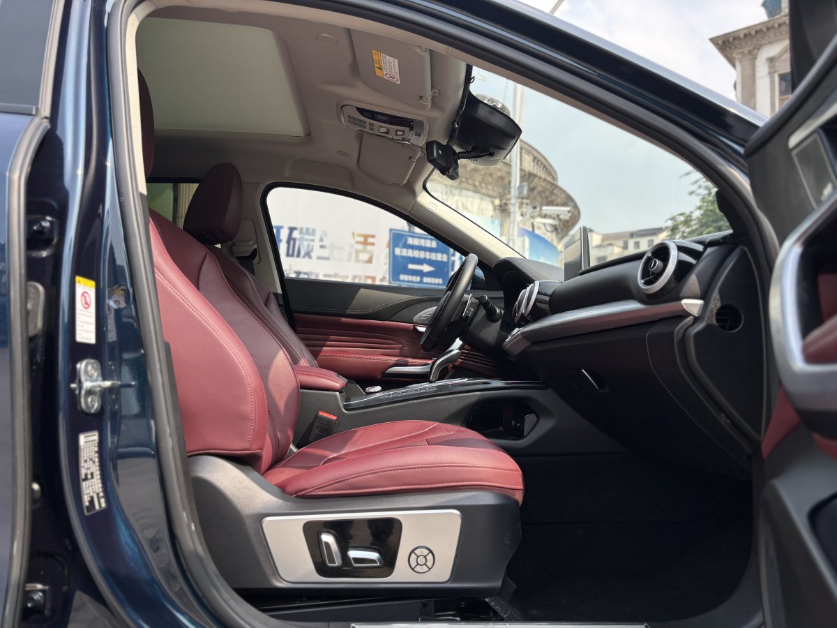 WEY VV7  2019款  升級(jí)款 2.0T 超豪型 國(guó)VI圖片