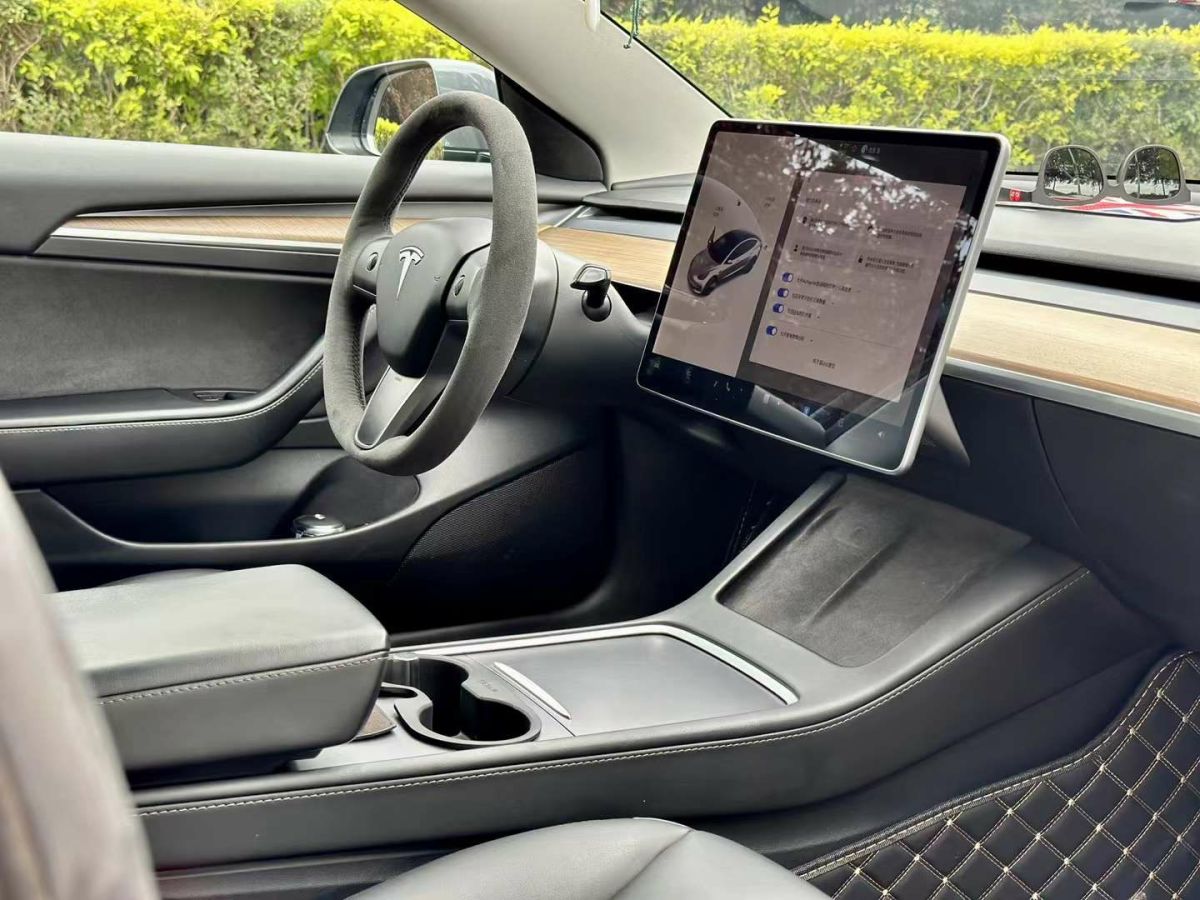 特斯拉 Model S  2021款 Plaid Plus 版圖片