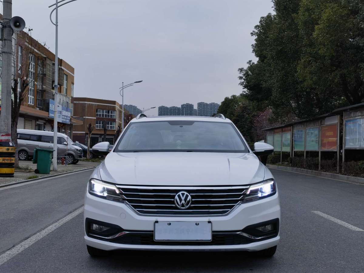 大众 朗逸  2019款  两厢 280TSI DSG舒适版 国VI图片