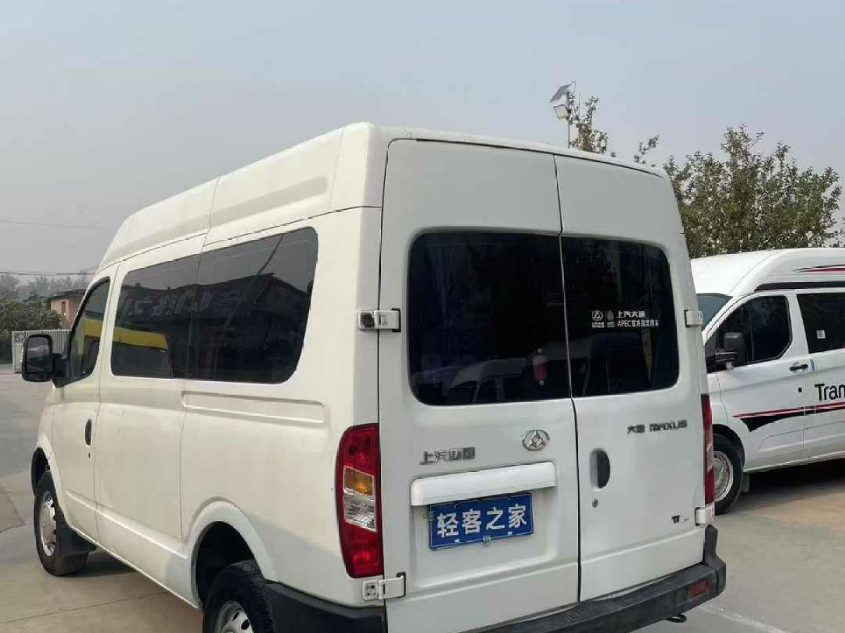 上汽大通 V80  2015款 EV80 客運(yùn)長(zhǎng)軸中頂圖片