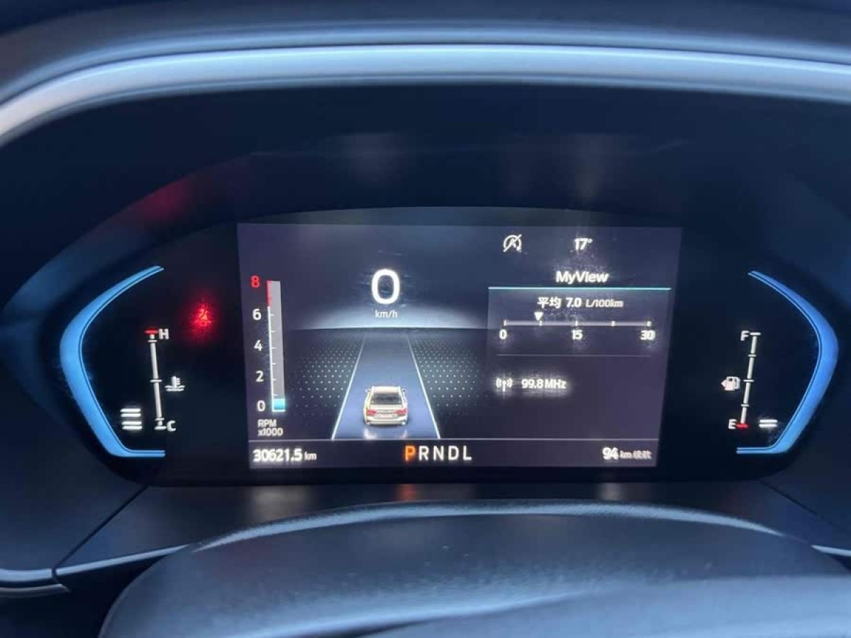福特 福克斯  2022款 三廂 EcoBoost 180 自動(dòng)競(jìng)擎版圖片