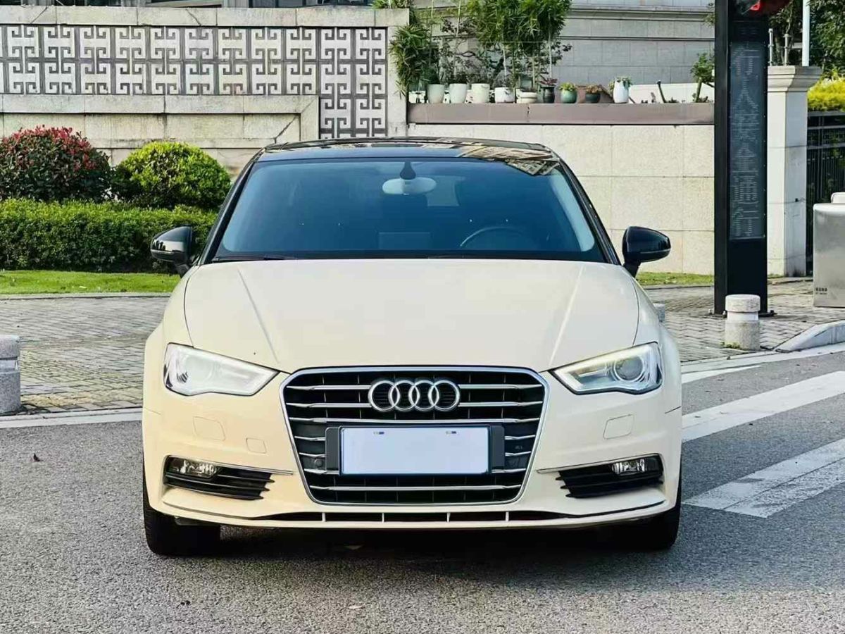 奧迪 奧迪A3  2015款 A3 1.4TFSI 35TFSI 百萬(wàn)紀(jì)念智領(lǐng)型圖片