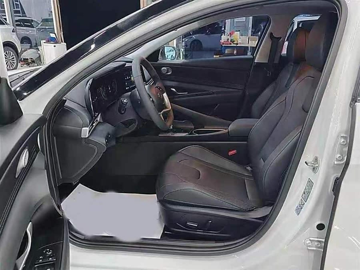 現(xiàn)代 伊蘭特  2022款 1.5L CVT GLX精英版圖片