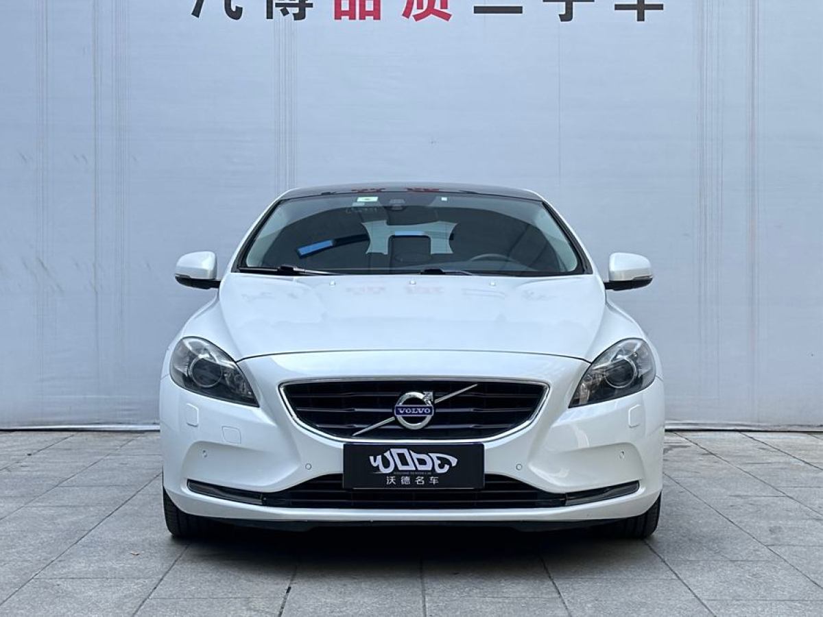 沃尔沃 V40  2014款 2.0T 智雅版图片