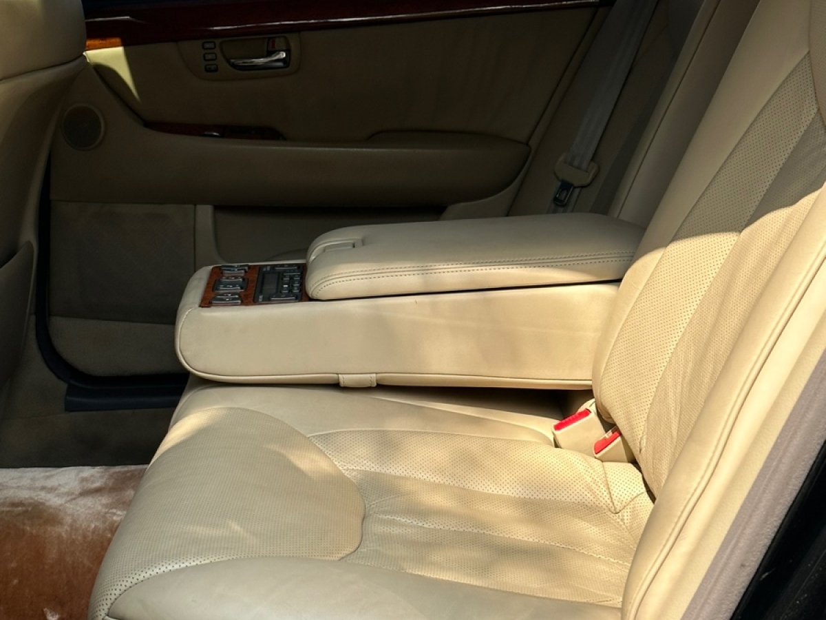 2006年3月雷克薩斯 LS  2005款 430