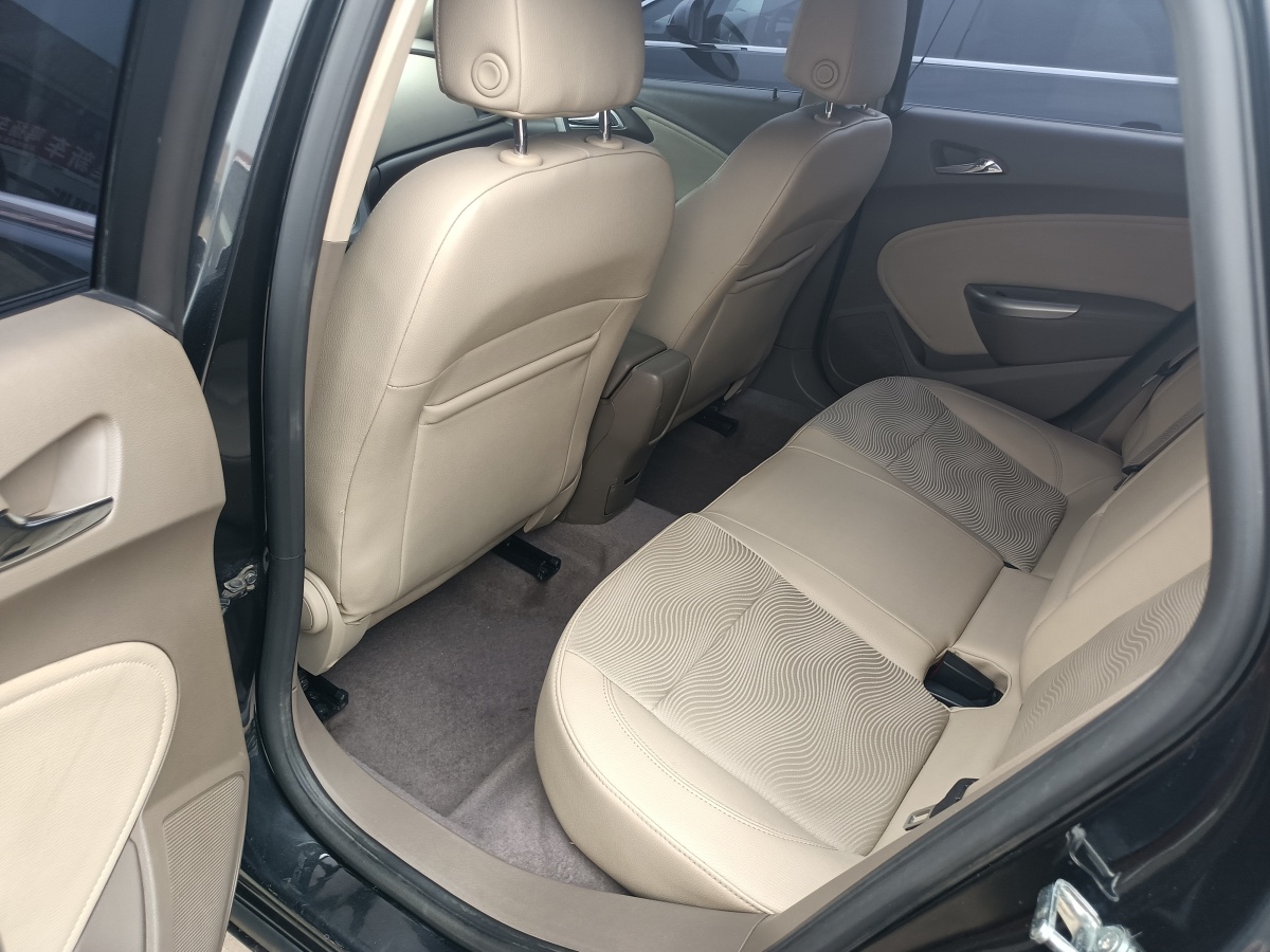 2015年5月別克 英朗  2013款 GT 1.6L 自動(dòng)時(shí)尚版