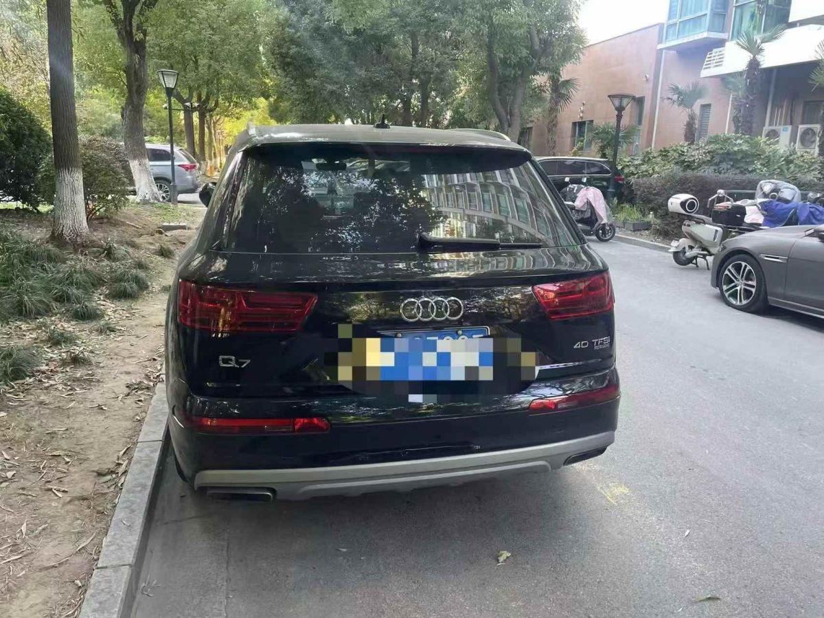 奧迪 奧迪Q7  2018款 40 TFSI S line運(yùn)動(dòng)型圖片