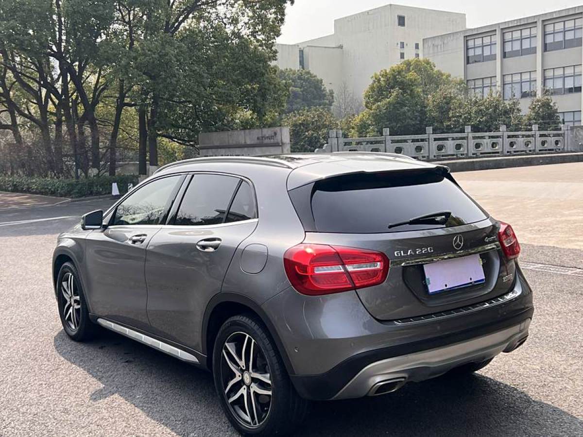 奔馳 奔馳GLA  2016款 GLA 220 4MATIC 時尚型圖片