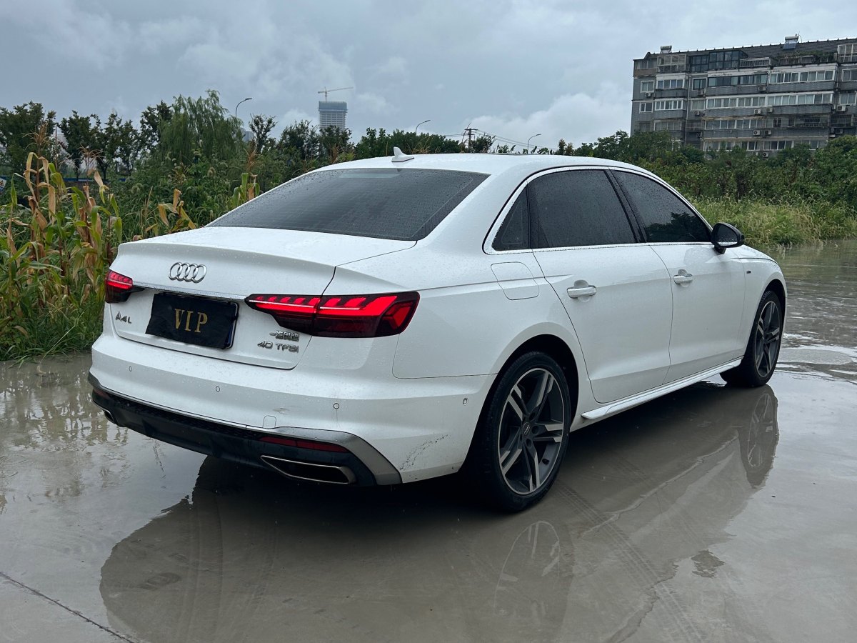 奧迪 奧迪A4L  2020款 40 TFSI 豪華動感型圖片