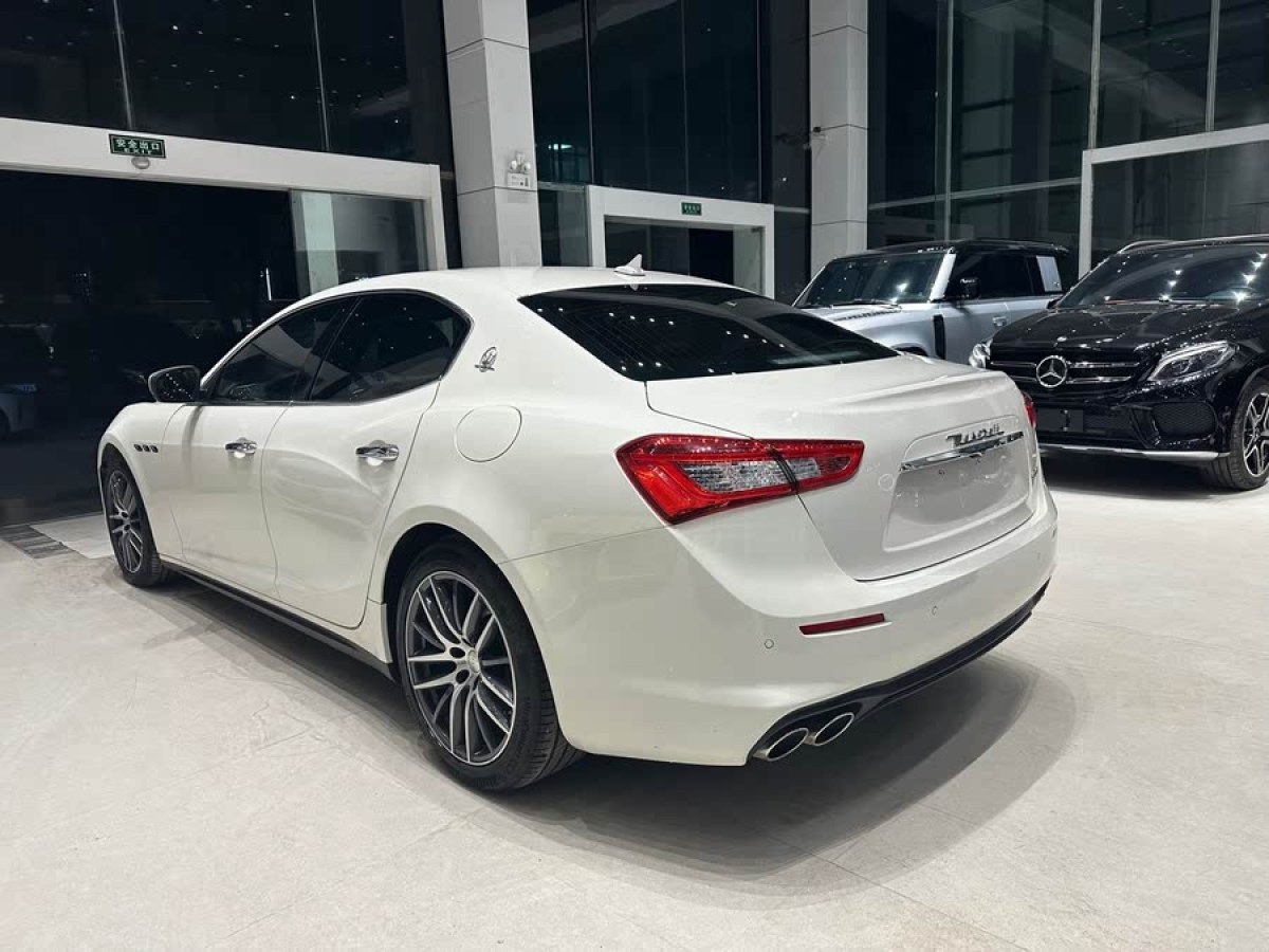 瑪莎拉蒂 Ghibli  2019款 3.0T 350Hp 標(biāo)準(zhǔn)版 國(guó)VI圖片