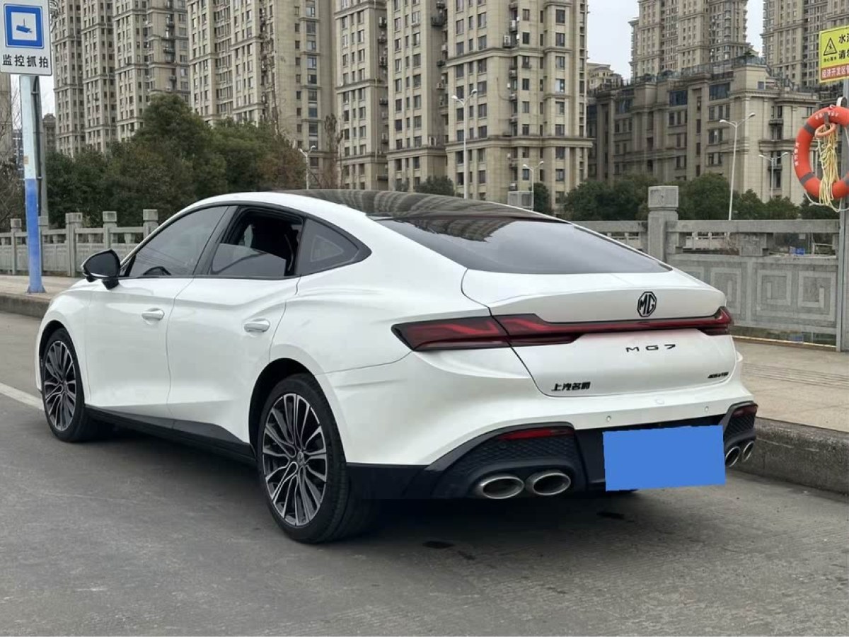 名爵 名爵7  2023款 2.0T 自動(dòng)Trophy+激擎耀世版圖片