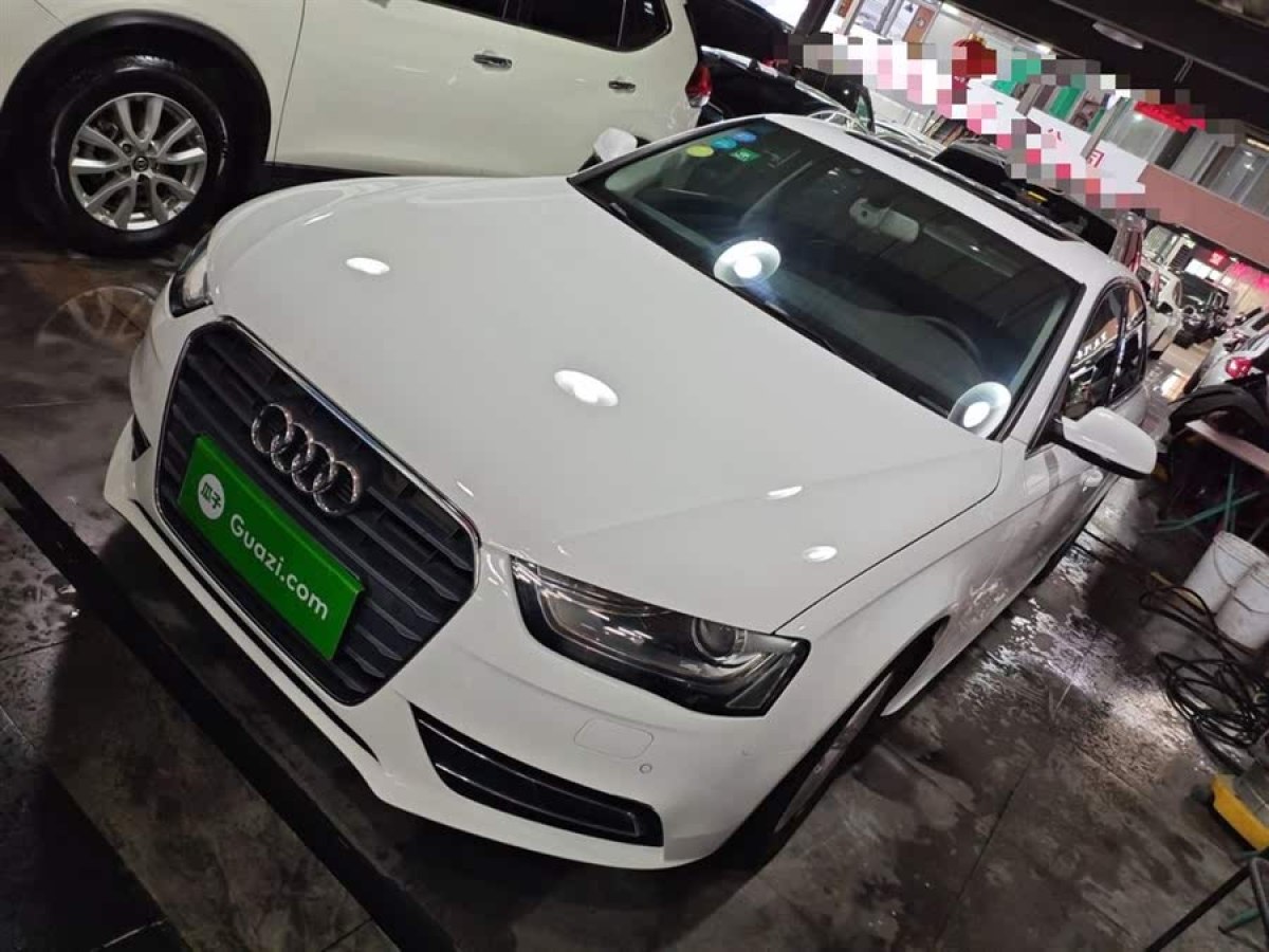 奧迪 奧迪A4L  2015款 35 TFSI 自動(dòng)標(biāo)準(zhǔn)型圖片
