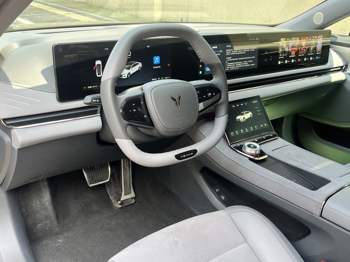 嵐圖 嵐圖追光  2024款 PHEV 四驅(qū)超長(zhǎng)續(xù)航旗艦版圖片