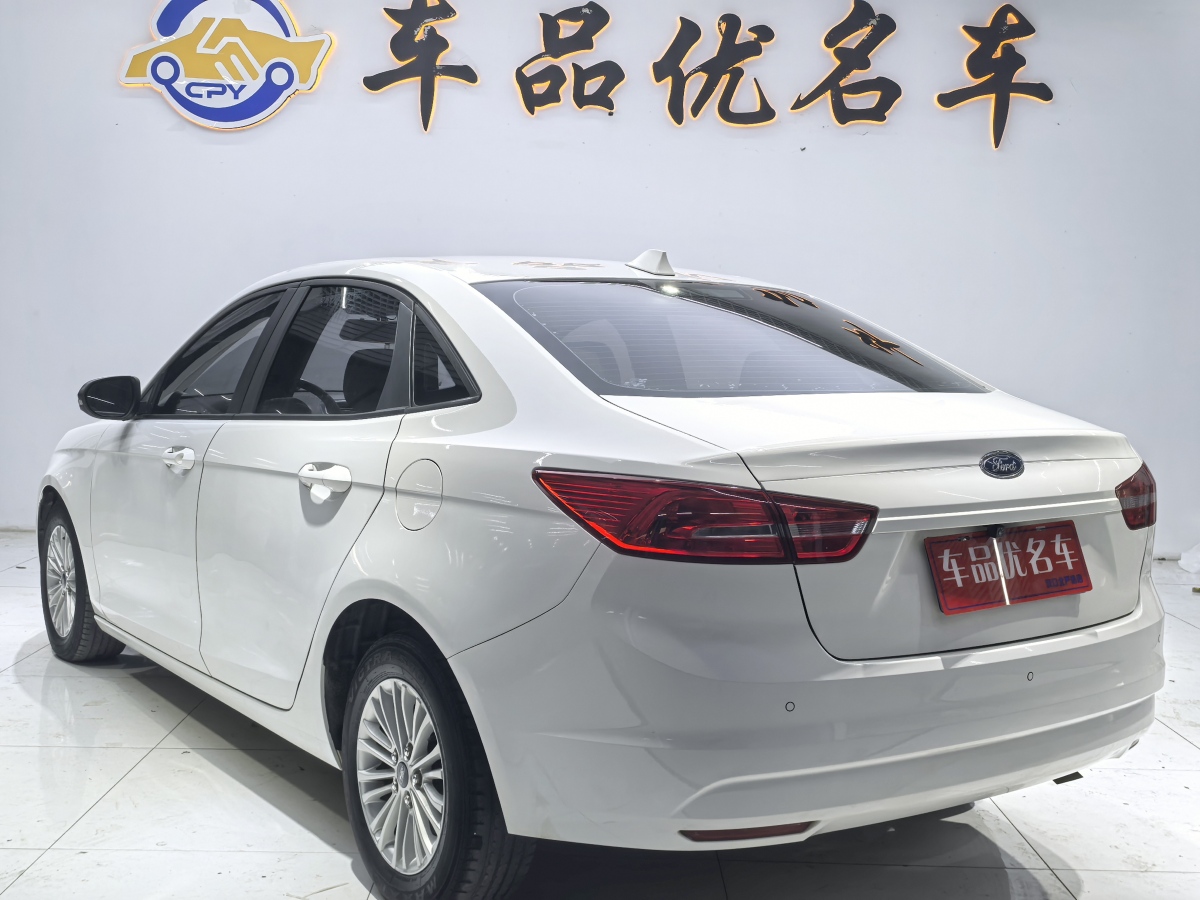 福特 福睿斯  2017款 改款 1.5L 手動舒適型圖片