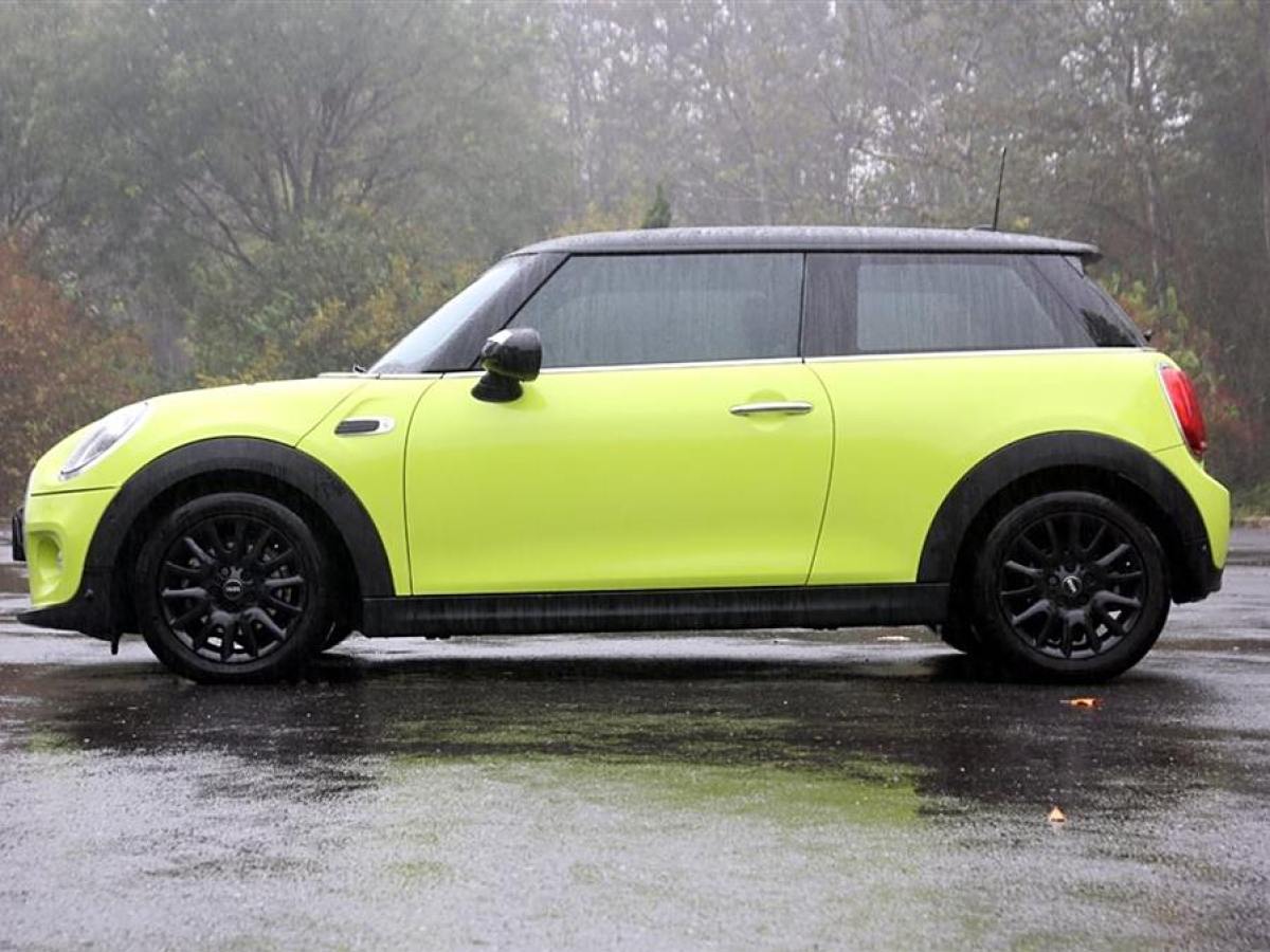 MINI COUNTRYMAN  2018款 1.5T COOPER 經(jīng)典派圖片