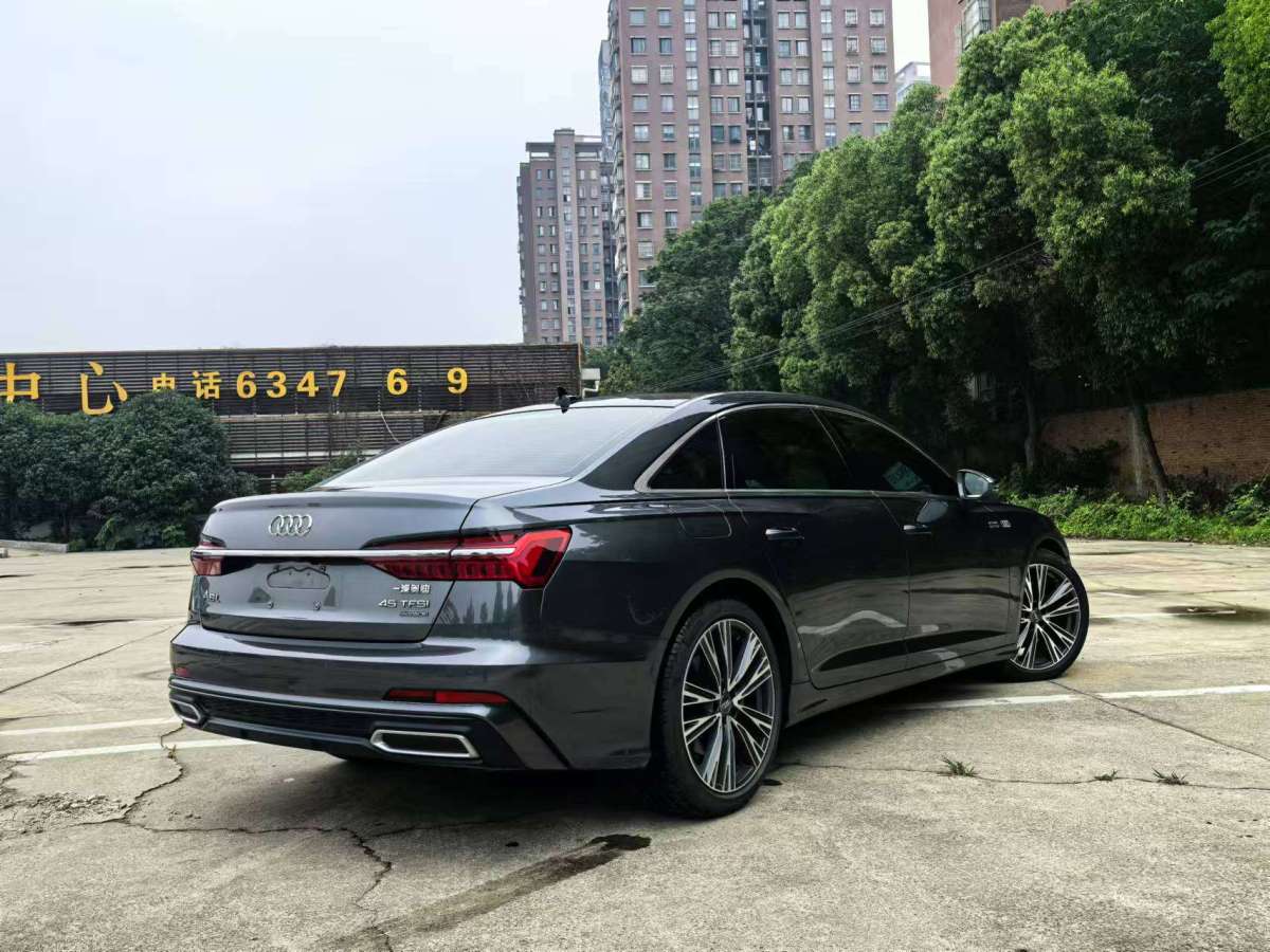 奧迪 奧迪A6L  2021款 45 TFSI 進(jìn)享人生版圖片